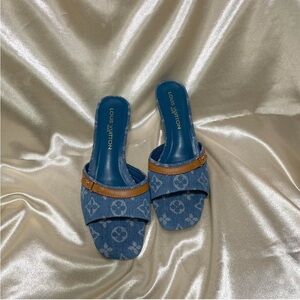 Louis Vuitton Kitten Heels✨🪞